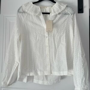 Doen Cream Blouse with Peter Pan Collar and Relaxed Fit